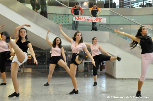 Das Bild wird geladen...